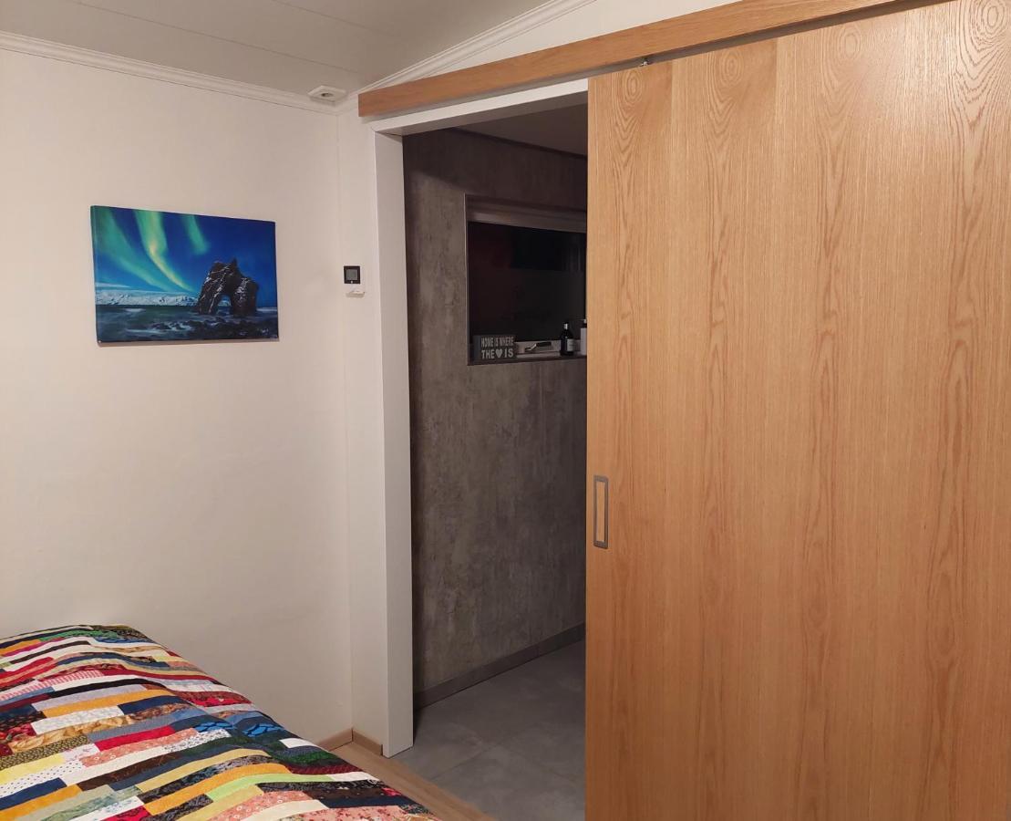 Apartment In The Center ฮูซาวิก ภายนอก รูปภาพ